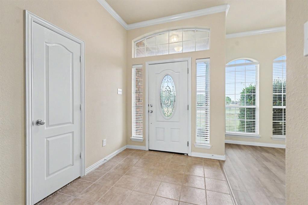 5840 Deerfield Lane