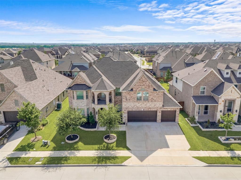 2736 Village Creek Street