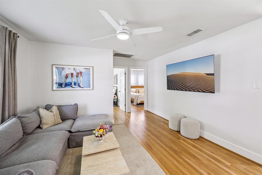 3909 Lafayette Avenue