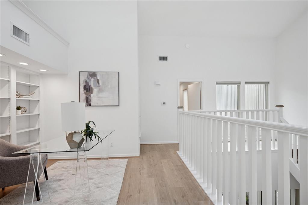 Preston Square Twnhm - Residential