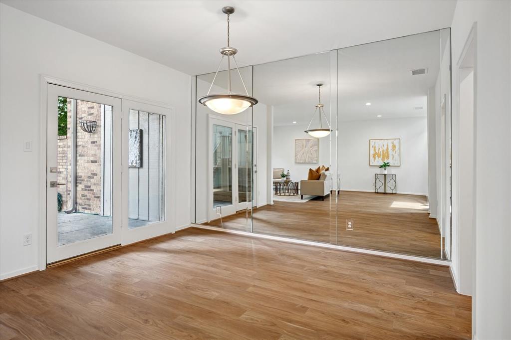 Preston Square Twnhm - Residential