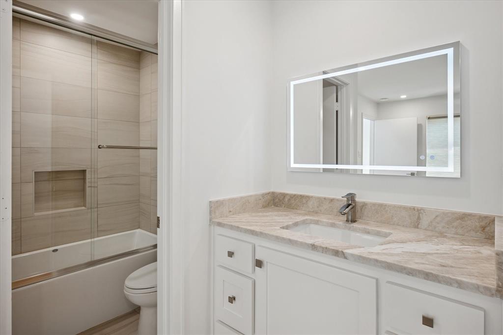 Preston Square Twnhm - Residential