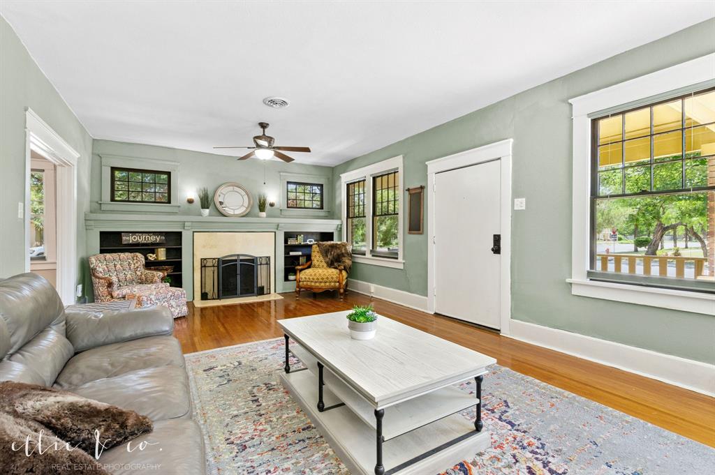 542 Mulberry Street