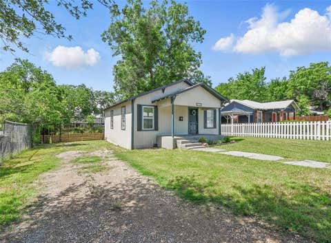 Photo of 5511 Fletcher Avenue, Fort Worth, TX 76107 (MLS # 21363554)