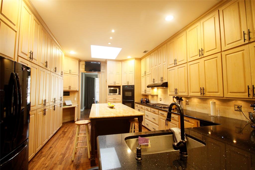 Town Oaks - Residential