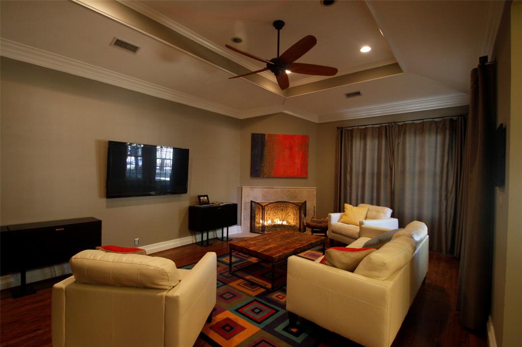 Town Oaks - Residential