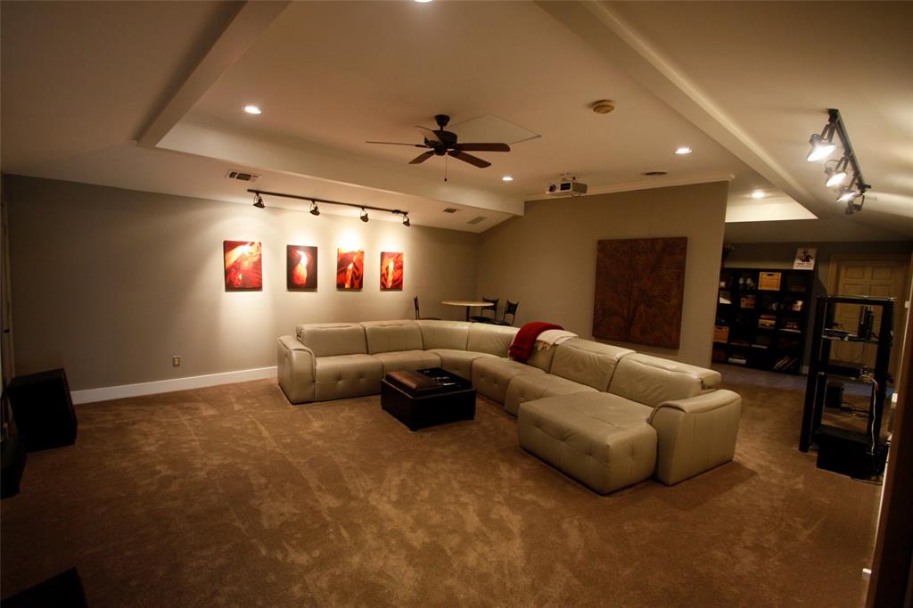 Town Oaks - Residential