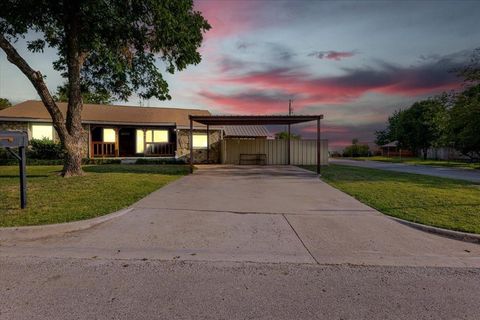2100 SE 19th Street Mineral Wells TX 76067