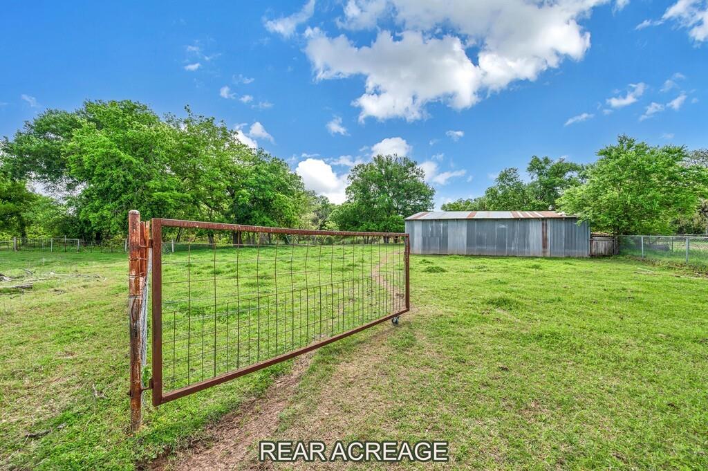 L. Jones abst 465 - Residential