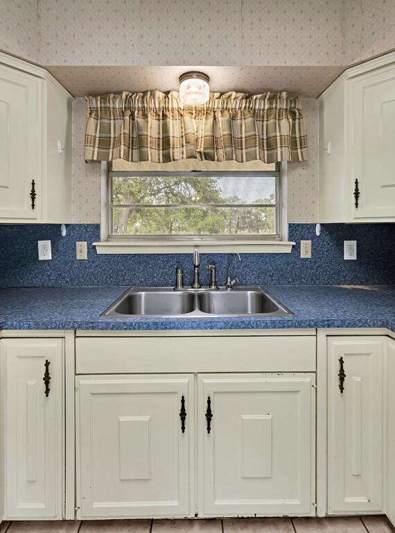 L. Jones abst 465 - Residential