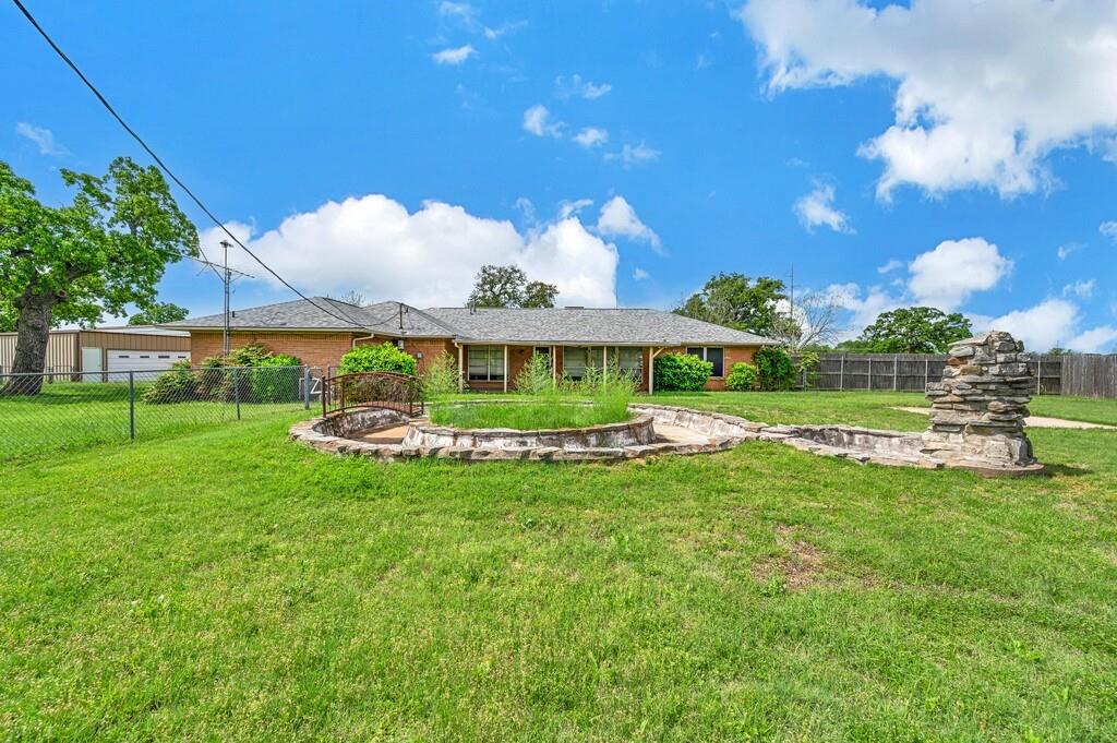 L. Jones abst 465 - Residential