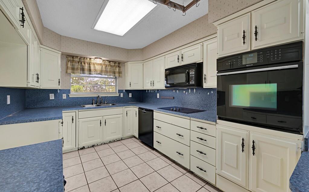 L. Jones abst 465 - Residential