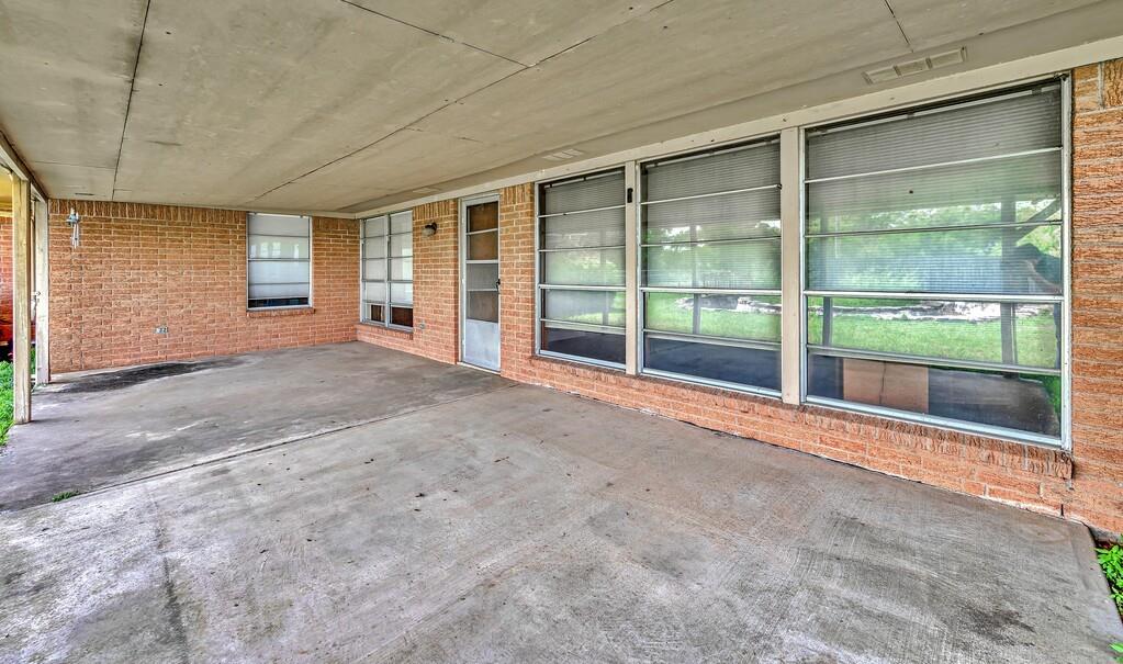 L. Jones abst 465 - Residential