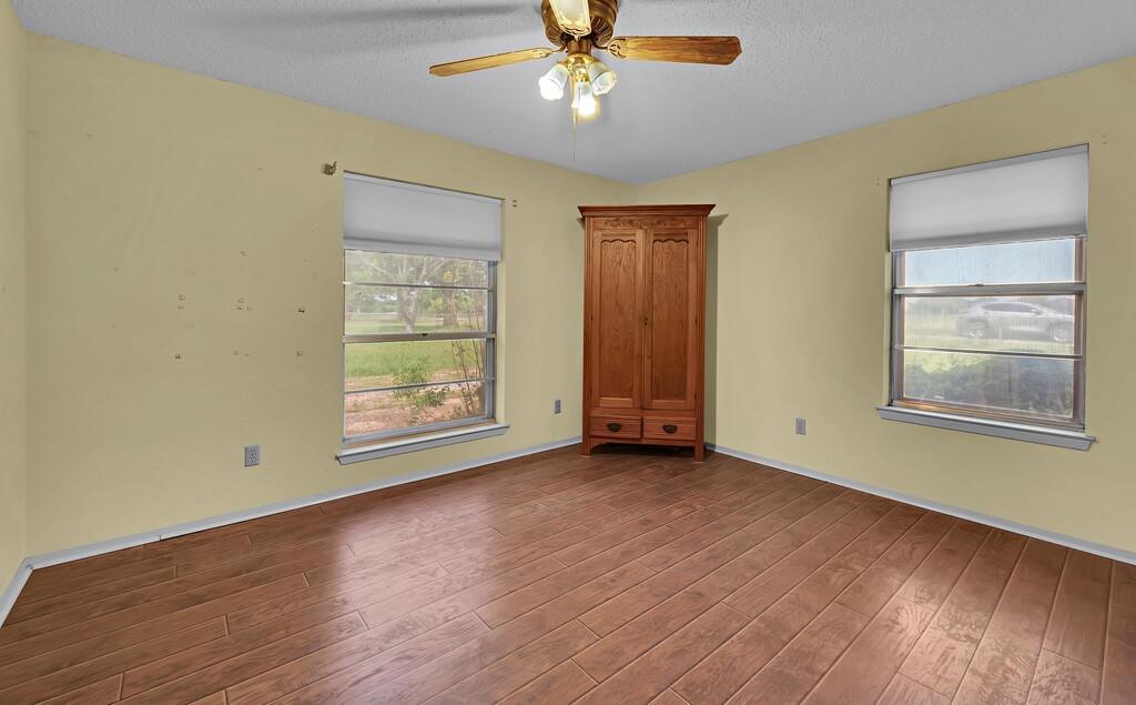 L. Jones abst 465 - Residential