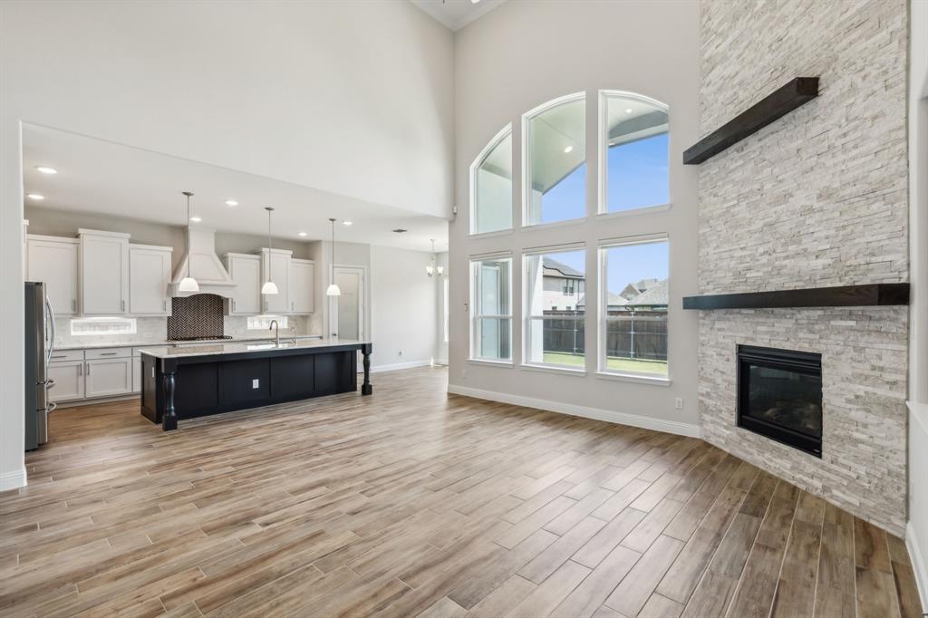 Hollyhock Ph 3 - Residential Lease