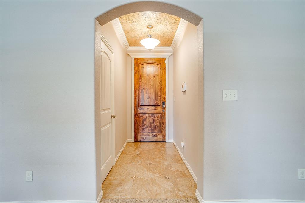 2925 Willow Ridge Circle