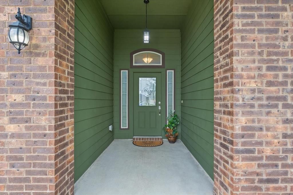 5301 Tama Drive