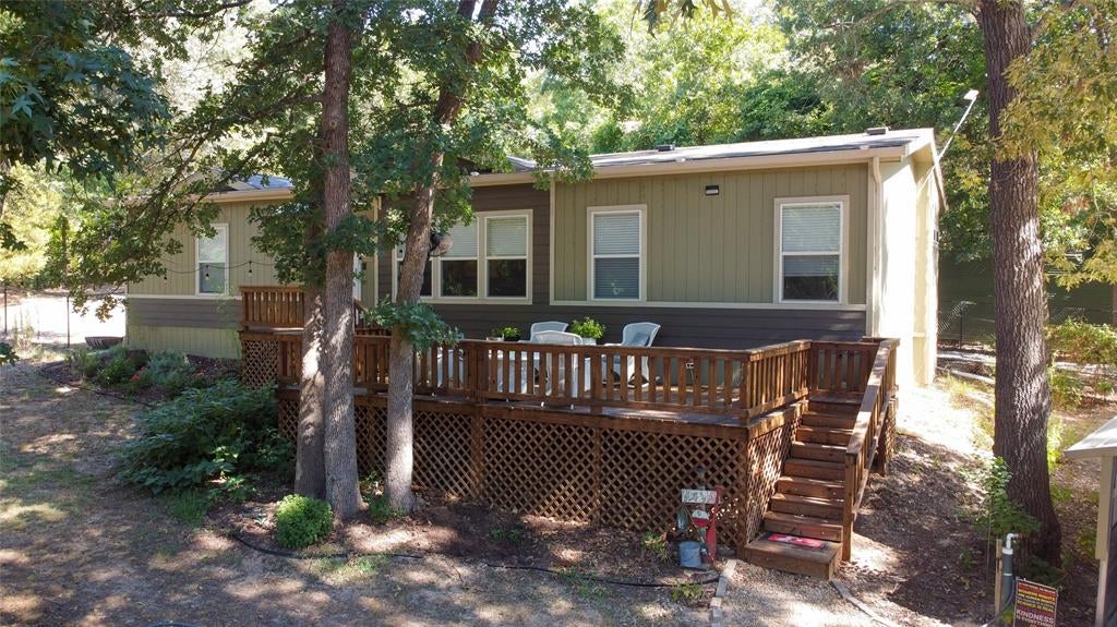 289 North Lake Drive