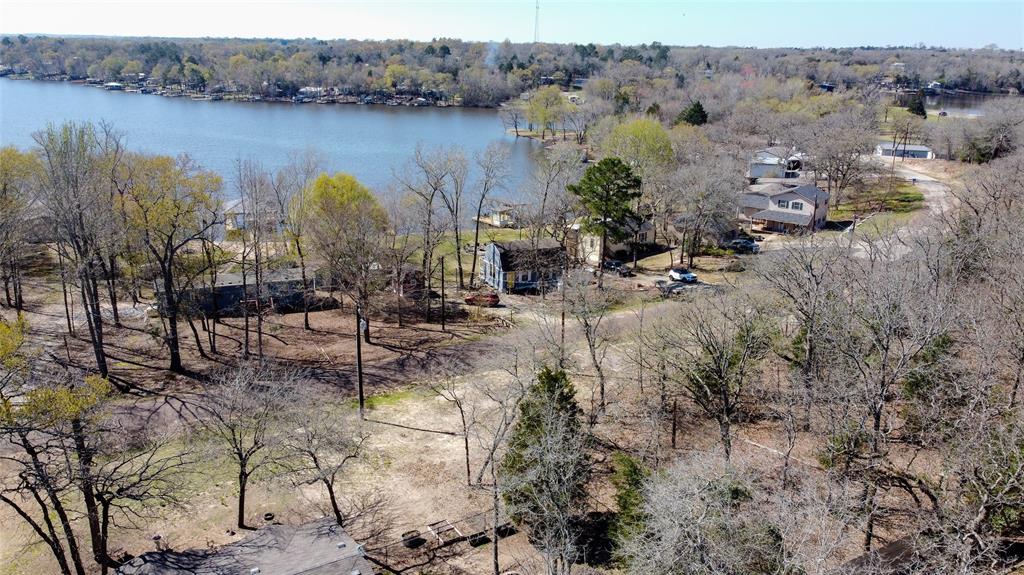 289 North Lake Drive