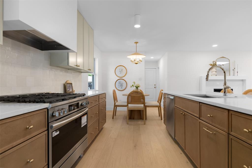 7647 Alto Caro Drive