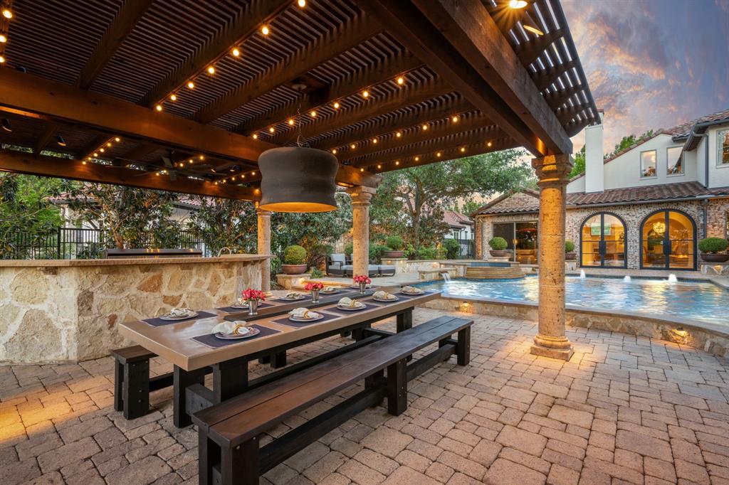 1008 Excalibur Boulevard