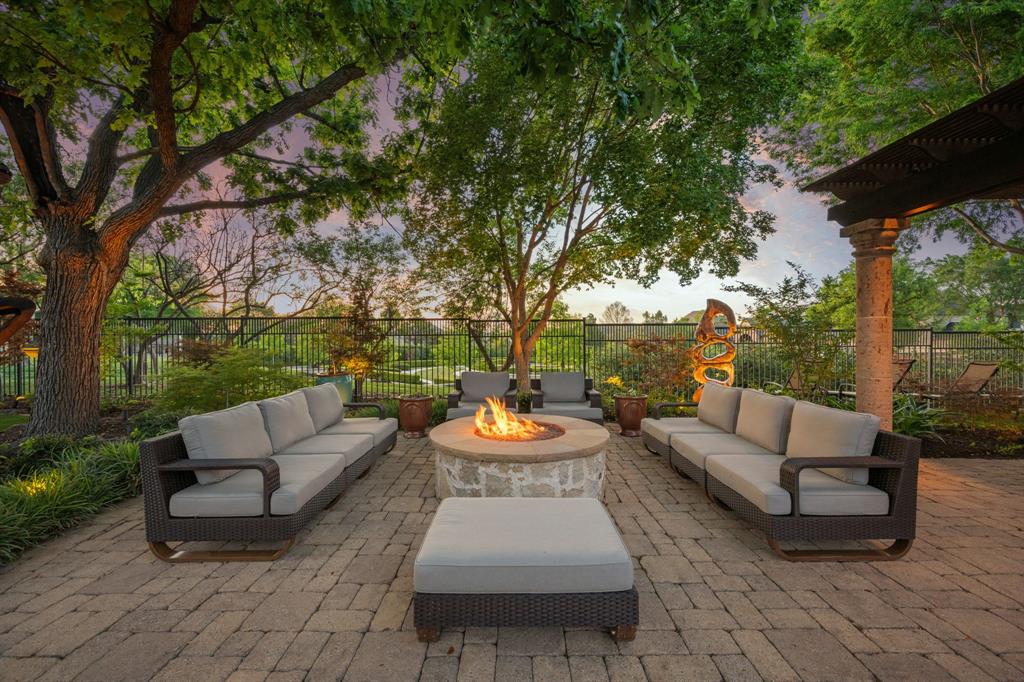 1008 Excalibur Boulevard