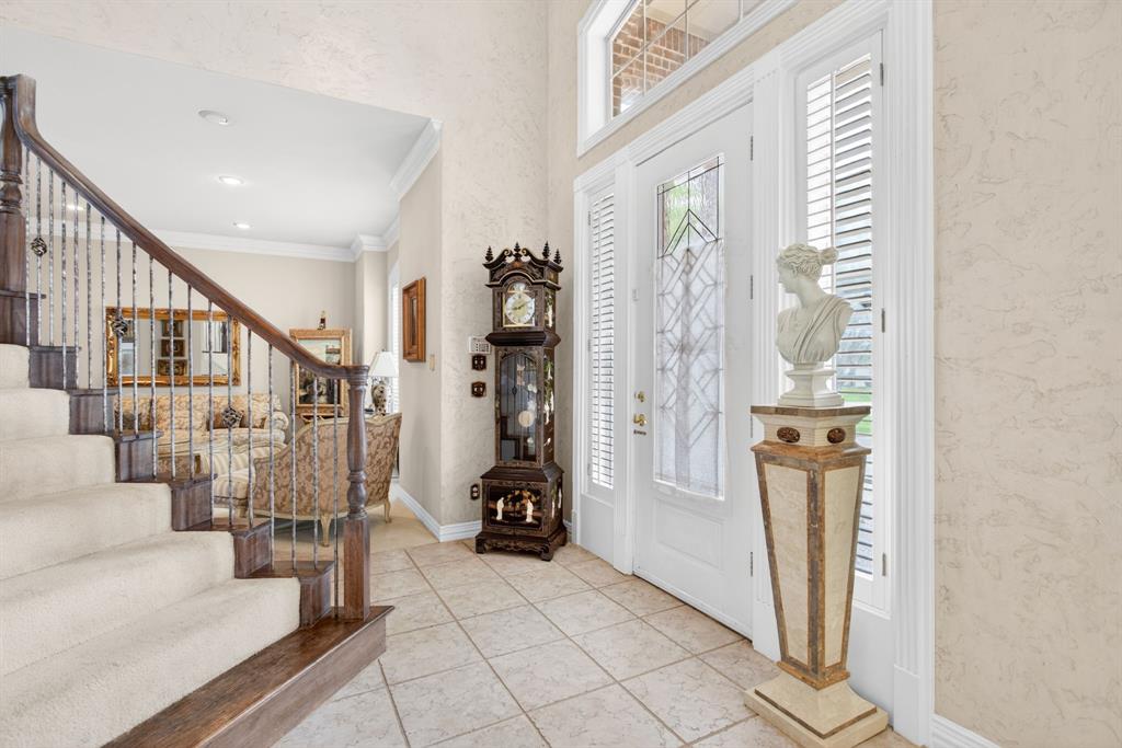 865 Thomas Crossing Drive