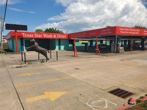 810 E Nasa Parkway 1 Webster TX 77598