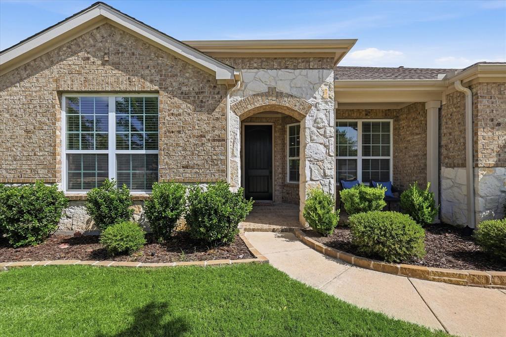 2554 Luna Vista Lane