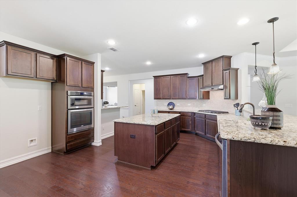 2554 Luna Vista Lane