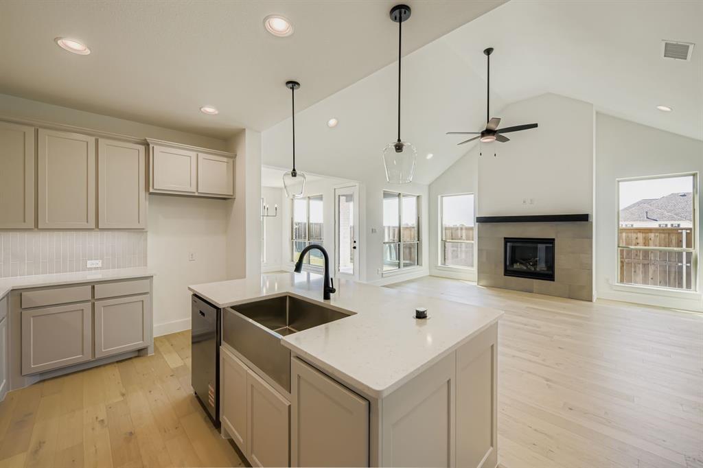 BridgeWater - Residential