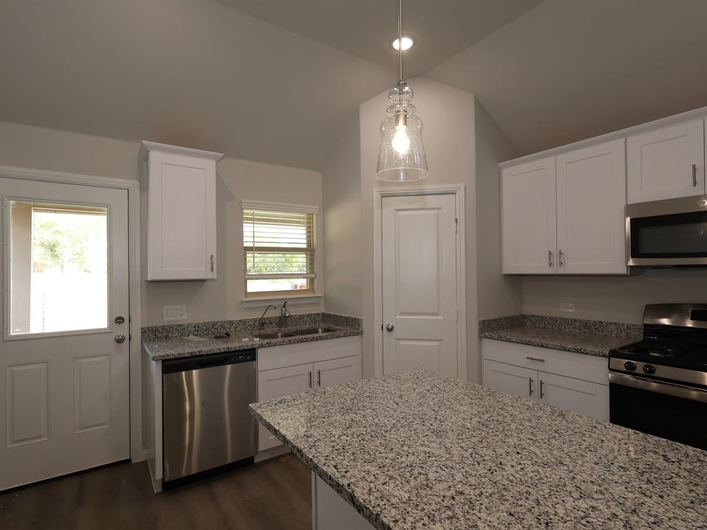 2521 Breakaway Drive