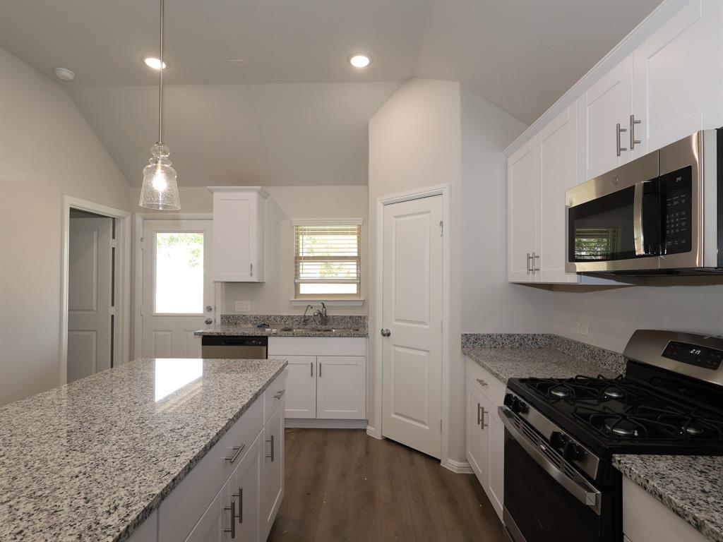 2521 Breakaway Drive
