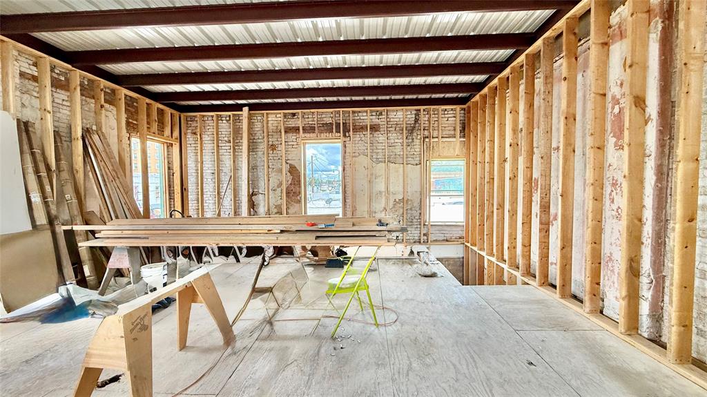 Wiggins Add - Commercial Sale