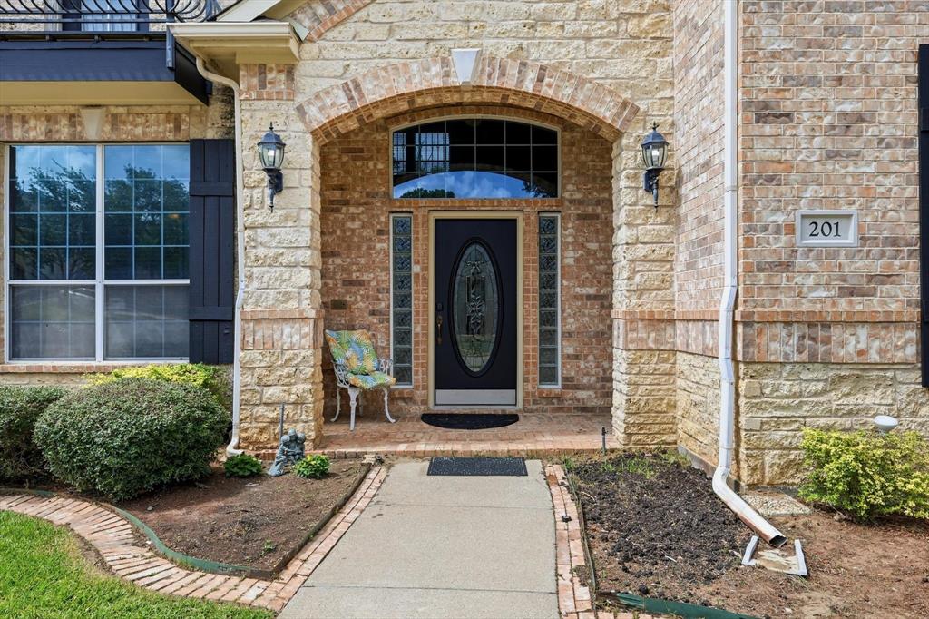 201 Fountainview Drive