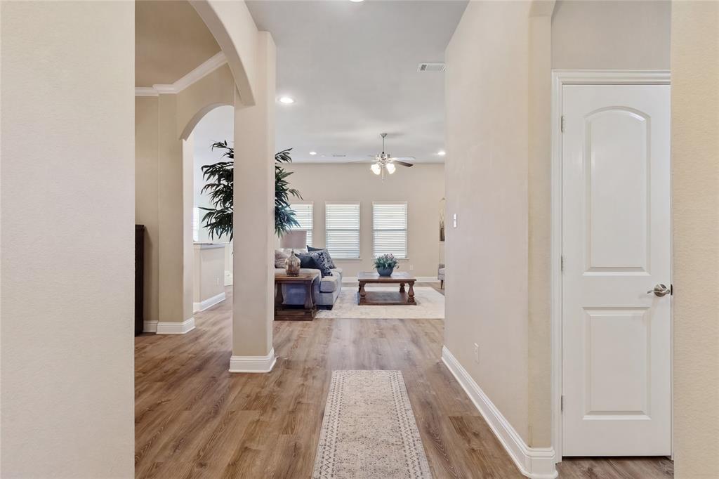 1112 Colony Drive