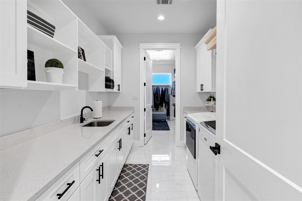 HIDDEN SPRINGS RANCH - Residential