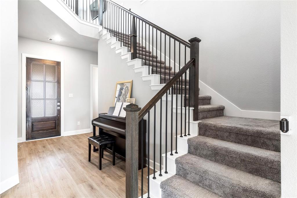 2229 Preston Bend Street