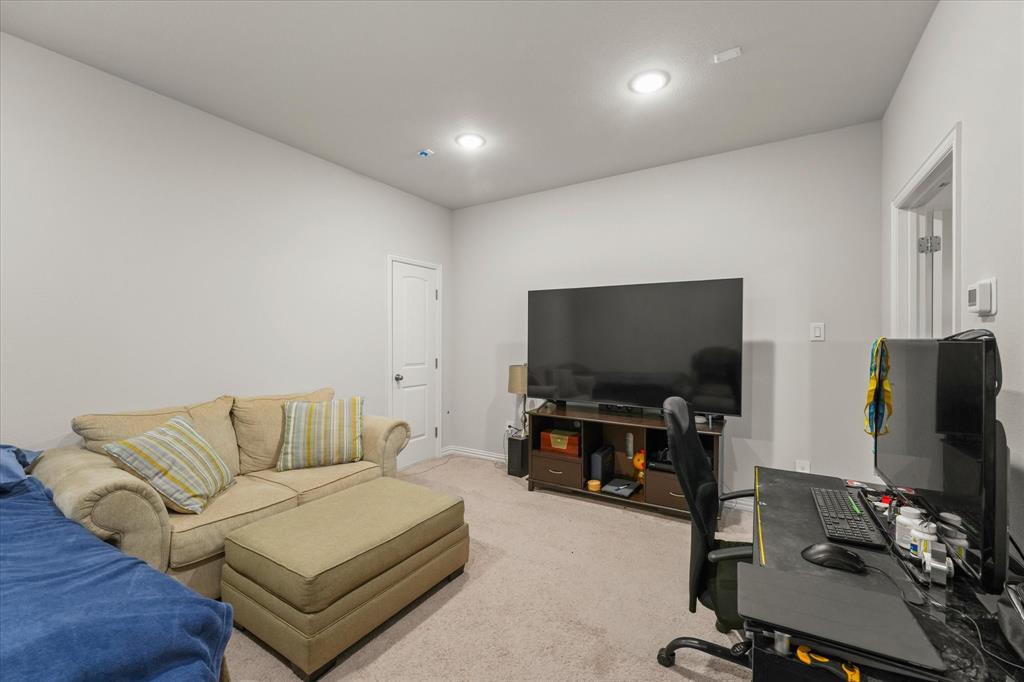 Heath Golf & Yacht Club Tr - Residential Lease