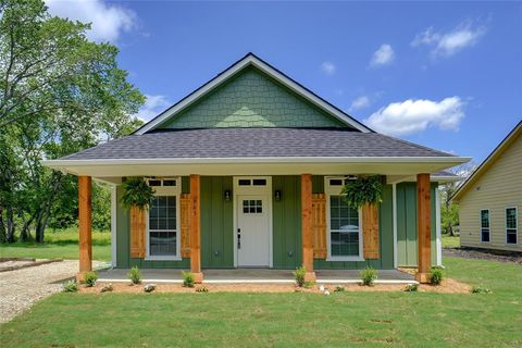 A home in Kemp