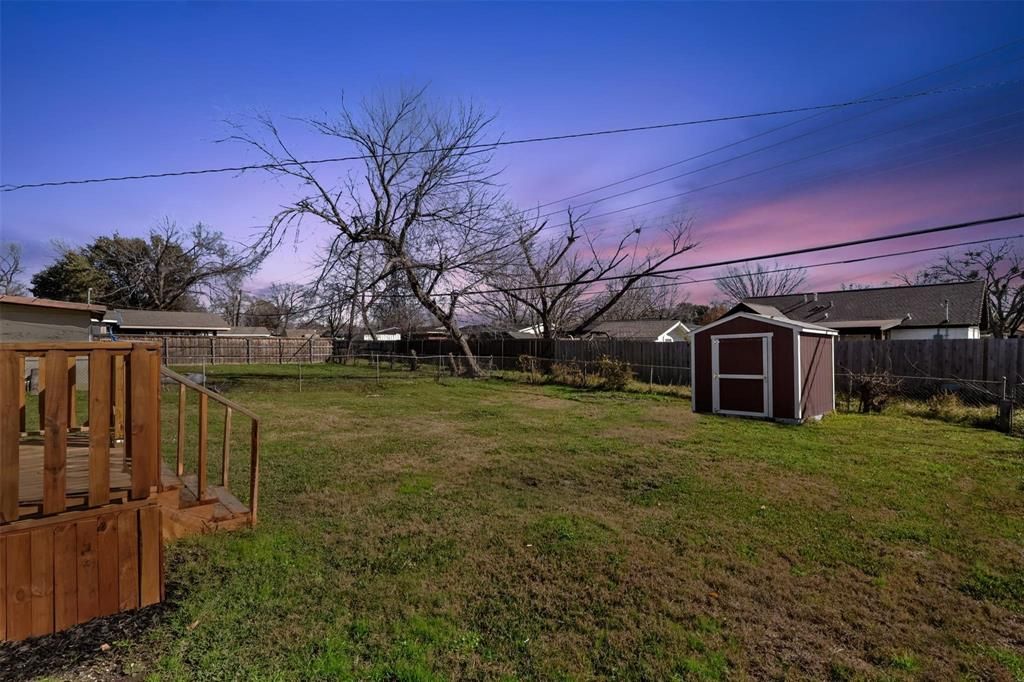 Photo of 1722 Hillcrest Street, Mesquite, TX 75149 (MLS # 21252462)