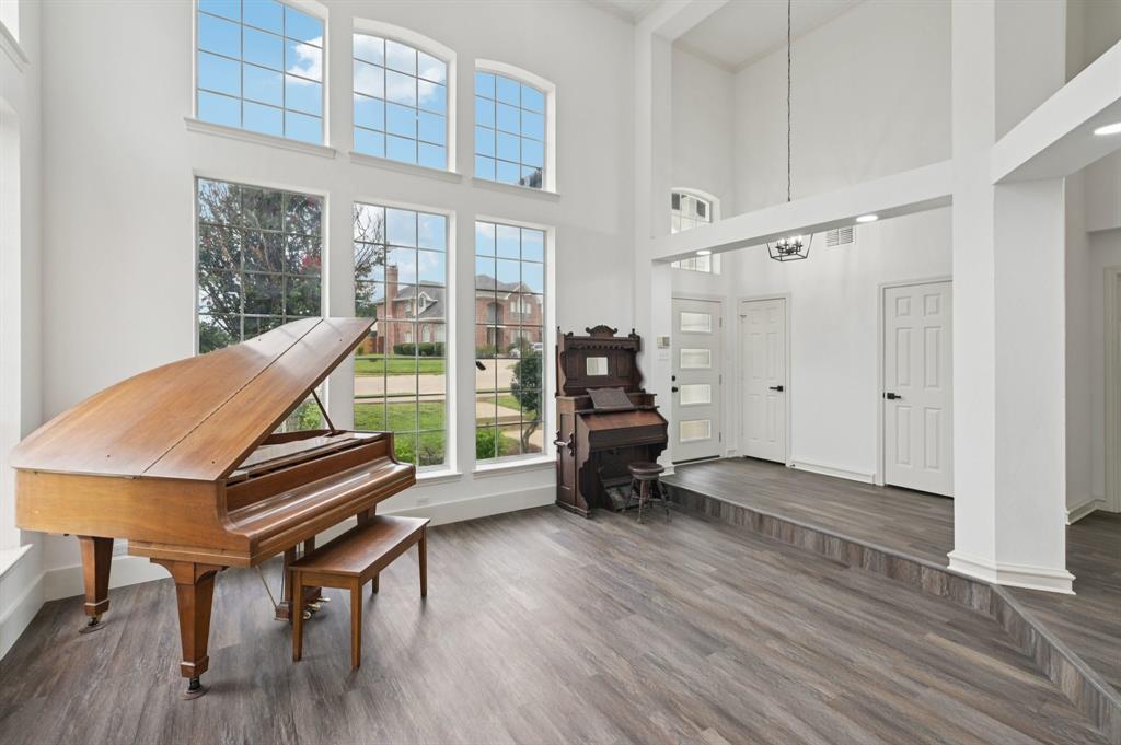 1315 Barclay Drive