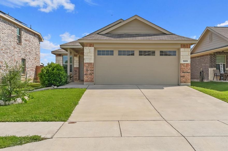 Move in ready 3 bedroom, 2 bathroom home built in 2020 featuring an open concept layout, split bedrooms for added privacy, spacious walk in closets, and a bright living area that flows seamlessly into the kitchen and dining space. Enjoy a spacious backyard with convenient access to schools, shopping, dining, and major highways.