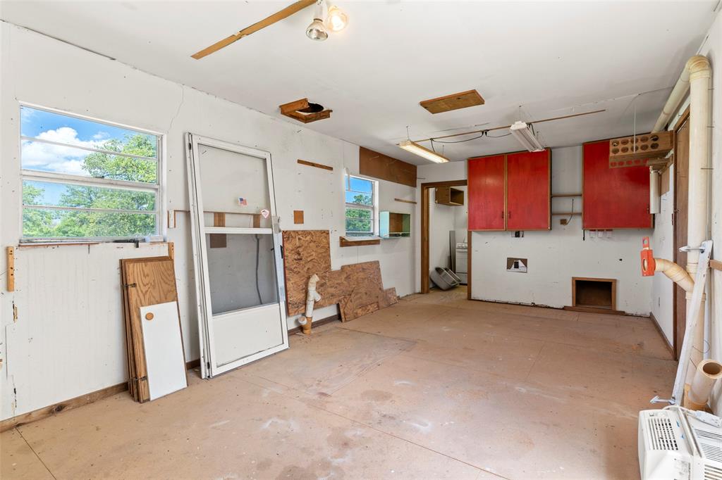 A01291 LANE, T. R. - Residential