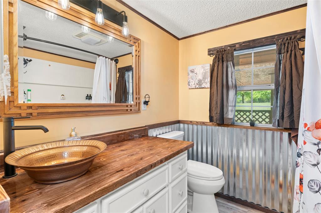 A01291 LANE, T. R. - Residential