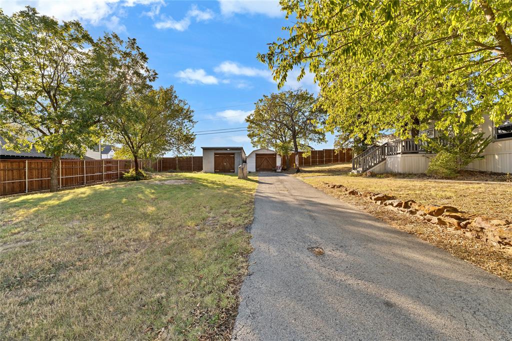 1728 W Highland Drive W