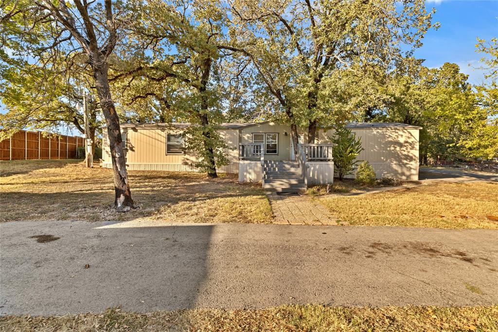 1728 W Highland Drive W