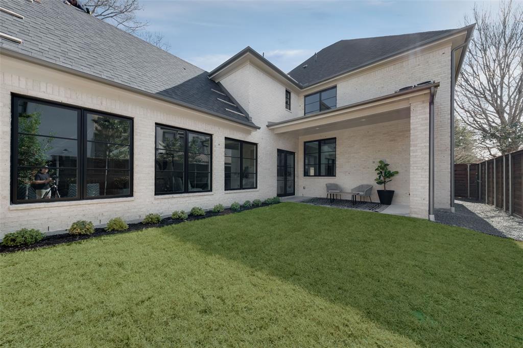 Lafoy Place - Residential