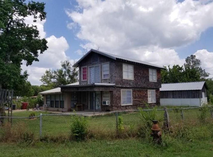 Great location! This house is located walking walking distance from the Lake Tawakoni.. Great opportunity for the primary home or investment property. This house requires TLC, fixer-upper near the lake. Lake Tawakoni is a recreational lake for a family fun, fishing and relax the neighborhood. Seller may consider owner's financing with the right condition.