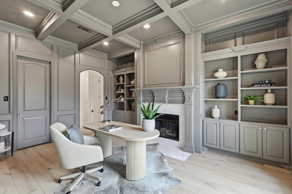 1853 Barrington Court